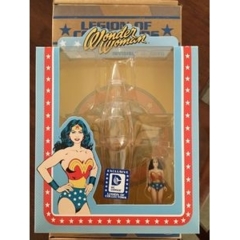Funko - Articulated Action Figure DC Comics Legion of Collectors Exclusive - Invisible Jet with Mini Retro Wonder Woman - EXCLUS